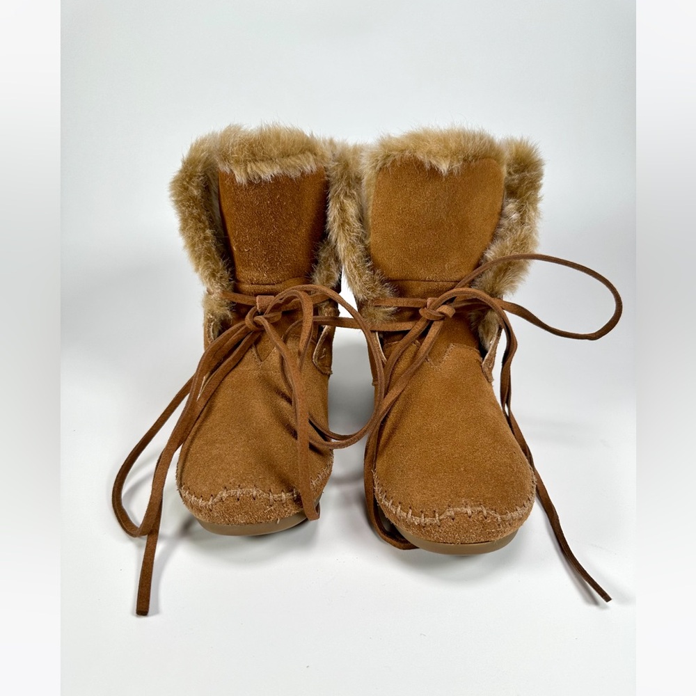 TOMS Zahara Suede Moc Faux Shearling Bootie Boots in Chestnut - Picture 4 of 16